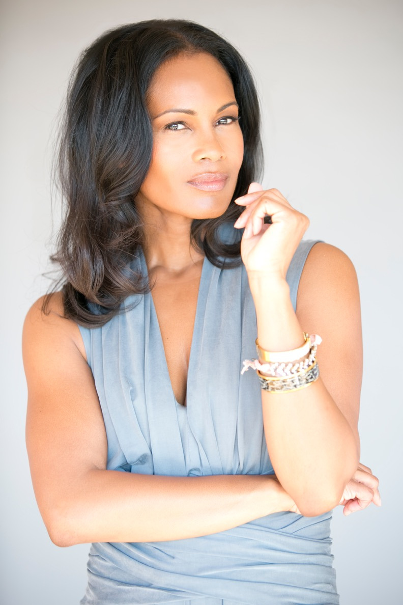 Robinne Lee